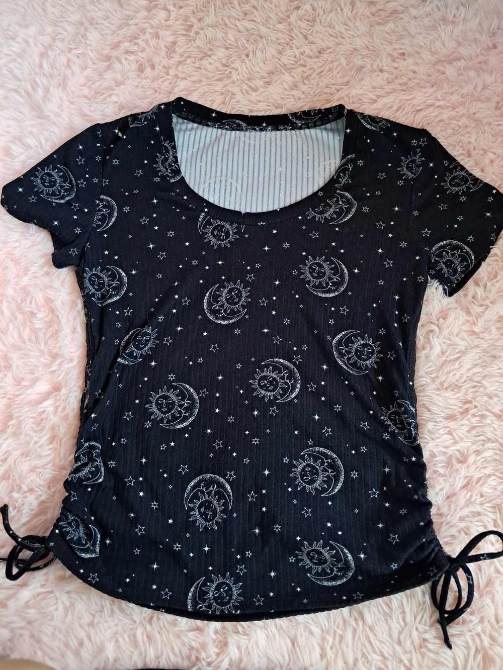 Aeropostale Black Moon & Star Short Sleeve Ruched Tee